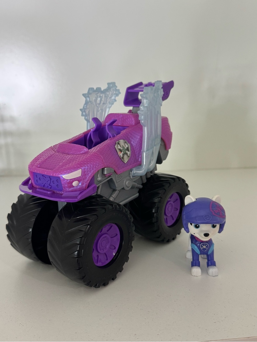 Paw Patrol Purple Monster Truck roxi HTF